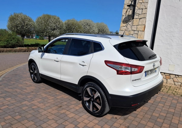 Nissan Qashqai cena 49800 przebieg: 120000, rok produkcji 2015 z Lublin małe 781